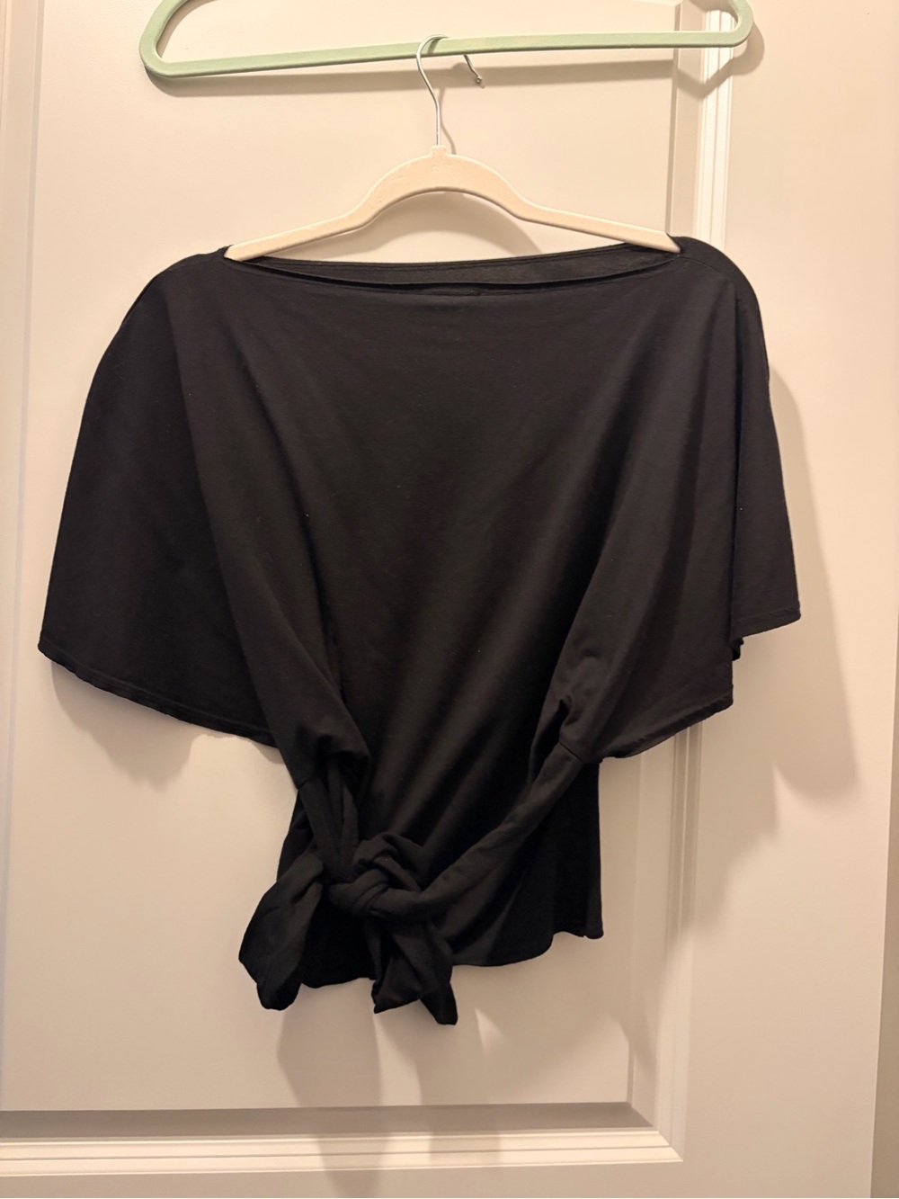 Reformation Black Flutter-Sleeve Cropped Top - Picture 3 of 3